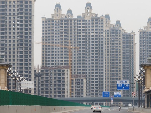 Office buildings in major Chinese cities lying vacant