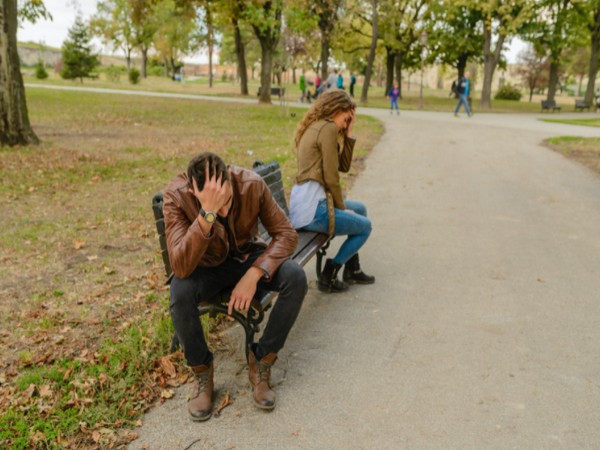 Men experience more emotional pain during breakups