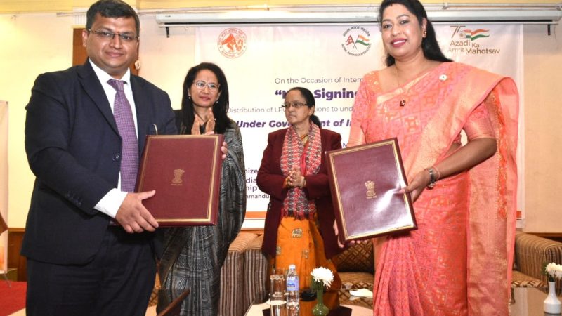 MoU signed for distribution of LPG gas stoves, cylinders to underprivileged in 3 districts of Nepal with India’s aid
